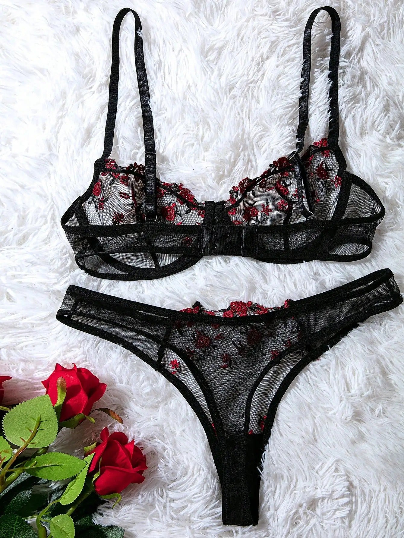 Boudoir Bliss Black/Red